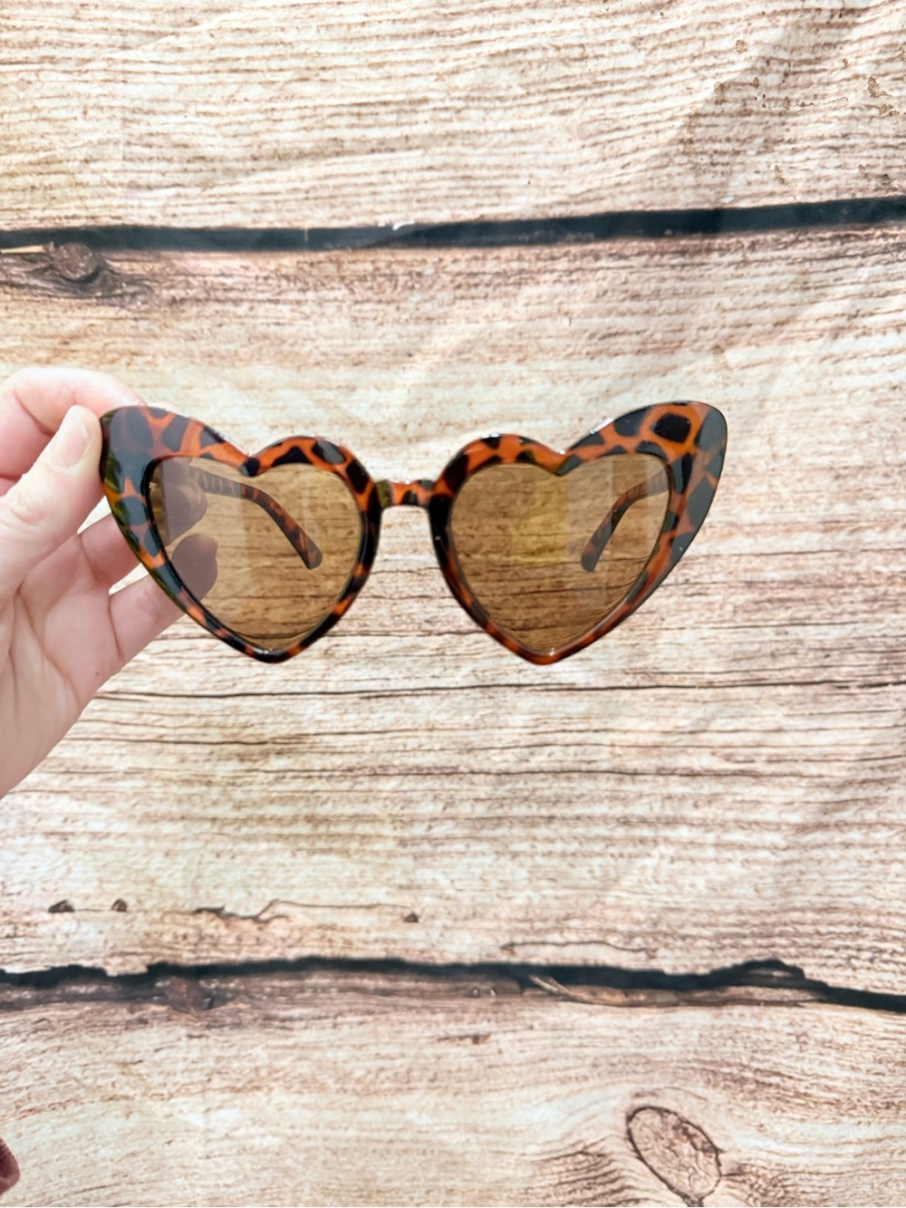 Tortoise Heart-Shaped Sunglasses